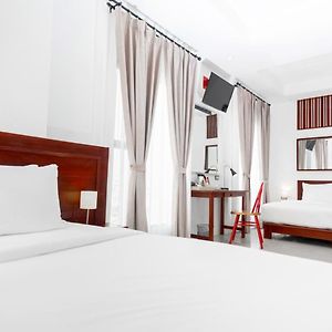 Corner Twin Room